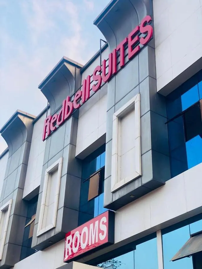 *** Otel Redbell Suites Calicut Hindistan