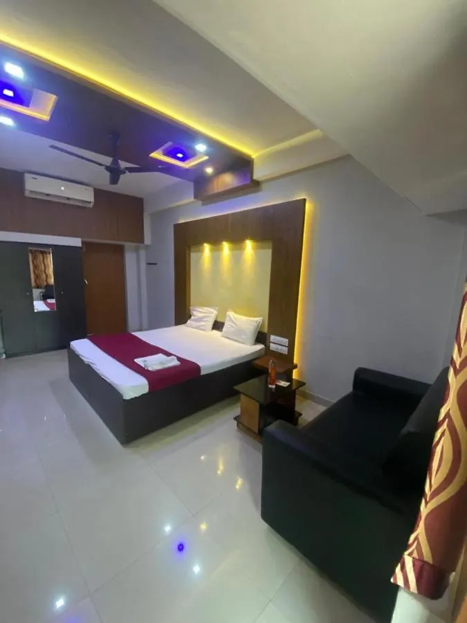 Redbell Suites Calicut 3*, Kozhikode Indien